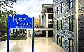 Niagara Crossing Hotel